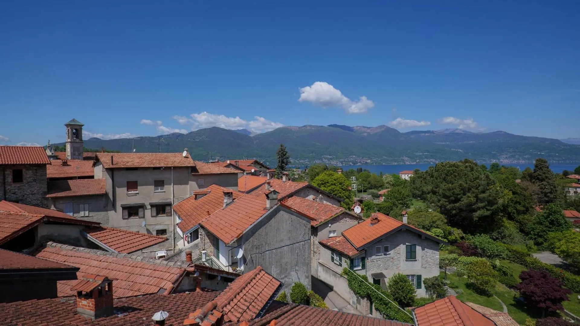 Casa Terra A Cielo Villa Castelveccana Holiday home