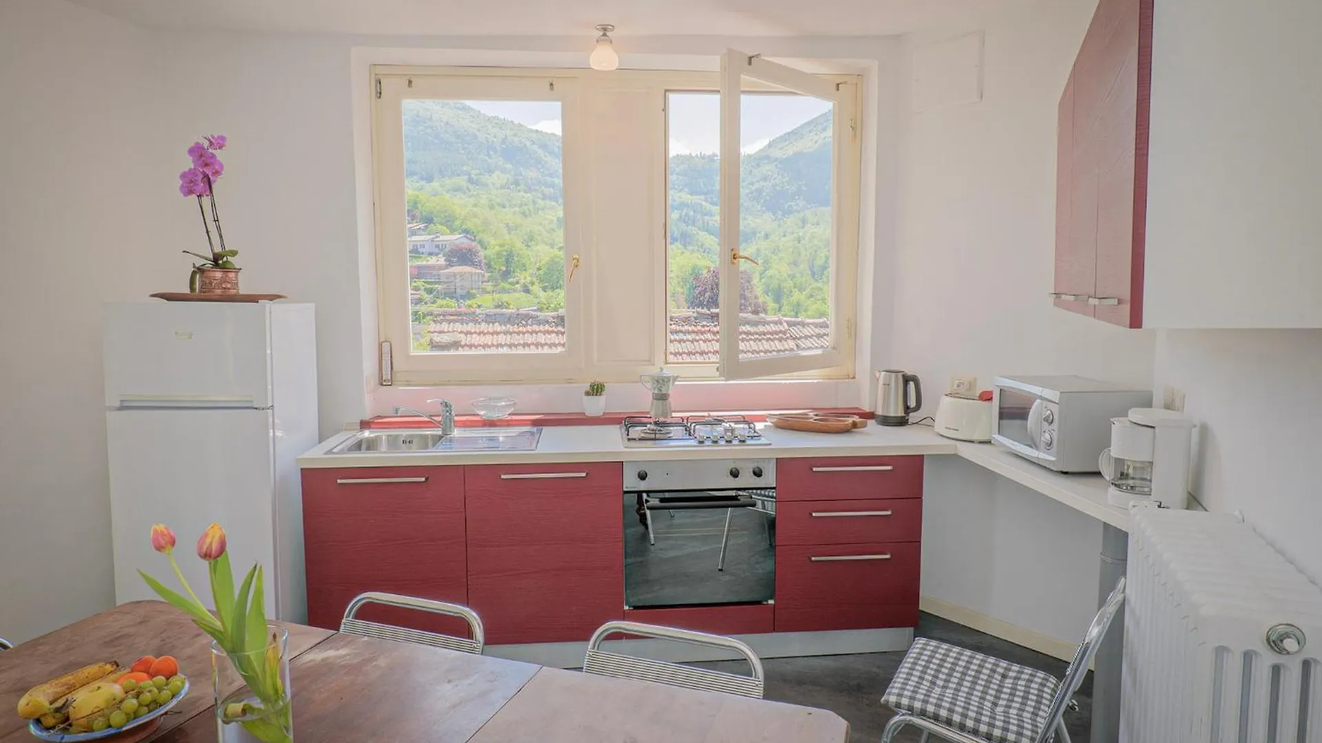 Holiday home Casa Terra A Cielo Villa Castelveccana Italy