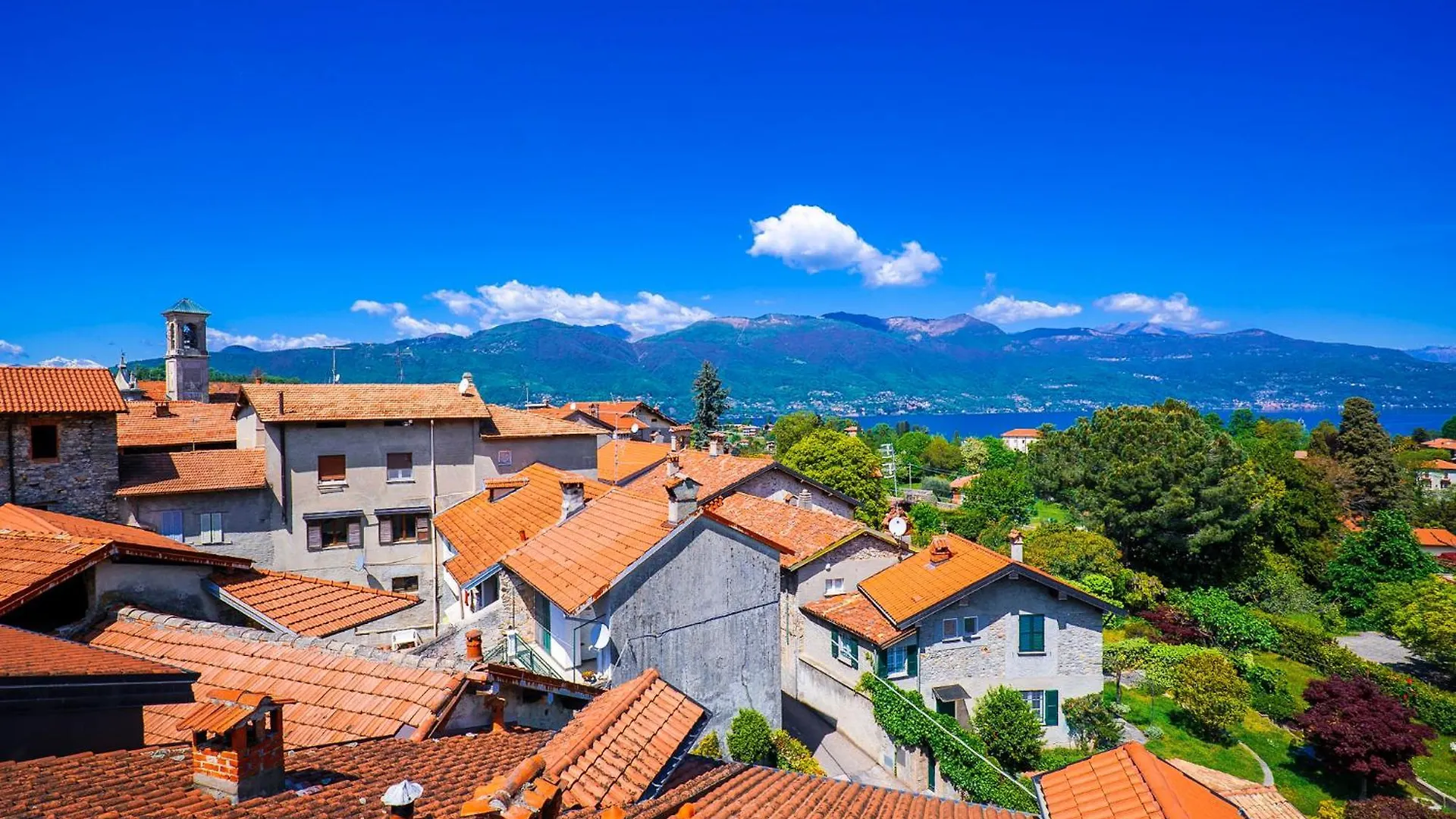 Holiday home Casa Terra A Cielo Villa Castelveccana Italy